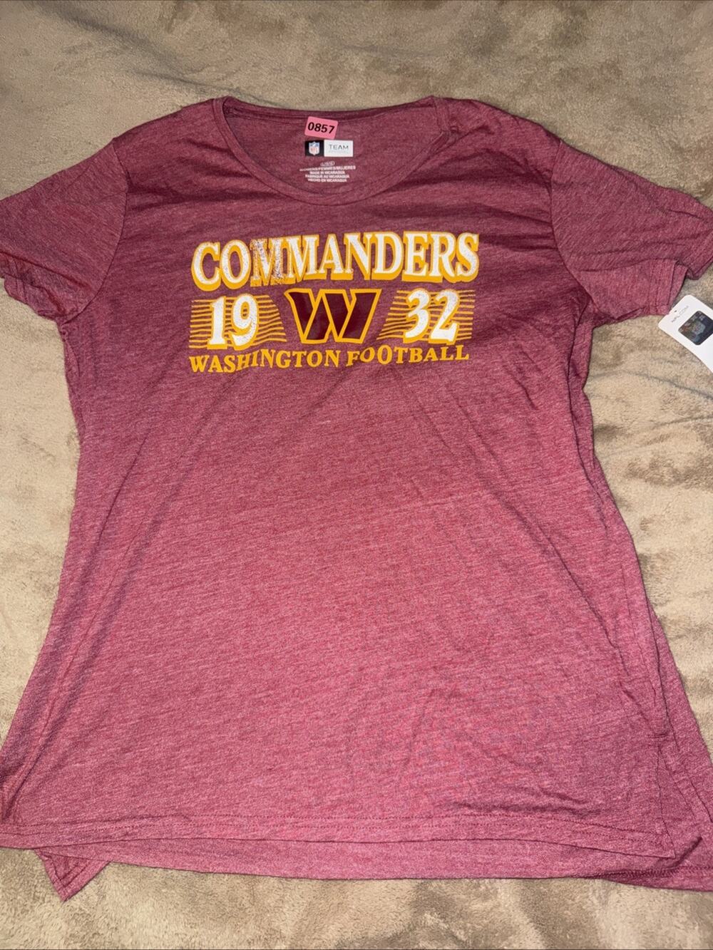 Washington commanders Women’s Large T-shirt‎